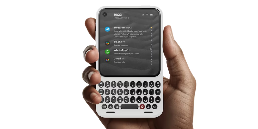 Clicks Communicator: A Keyboard Phone in the Smartphone Era 2 clicks communicator